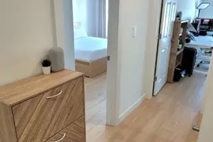 7 Soho Dr, Jersey City, NJ 07305 - Photo 11