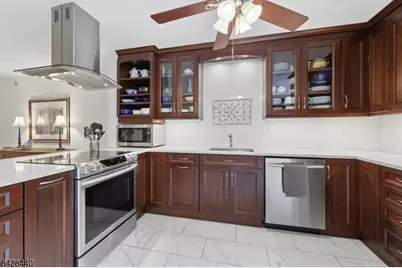 240 Mountain View Dr, Mahwah, NJ 07430 - Photo 1