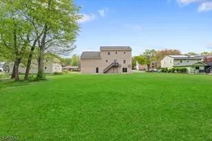 128 Big Piece Rd, Fairfield, NJ 07004 - Photo 41