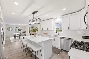 128 Big Piece Rd, Fairfield, NJ 07004 - Photo 3