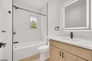 196 Taylor St, Orange, NJ 07050 - Photo 7