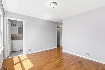 262 2nd Ave, Newark, NJ 07107 - Photo 13