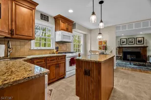 78 Ambar Pl, Bernardsville, NJ 07924 - Photo 17