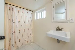 107 Sheridan Ave, Roselle Park, NJ 07204 - Photo 19