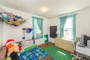 107 Sheridan Ave, Roselle Park, NJ 07204 - Photo 15