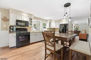 71 Hackberry Pl, Clifton, NJ 07013 - Photo 7