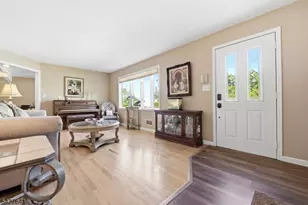 71 Hackberry Pl, Clifton, NJ 07013 - Photo 3