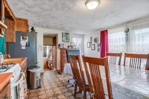 43 Maitland Pl, Garfield, NJ 07026 - Photo 3