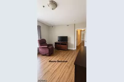 15-19 Tichenor Ln #205, Newark, NJ 07114 - Photo 13