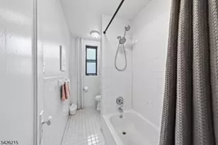 429 Fairmount Ave, Jersey City, NJ 07306 - Photo 17