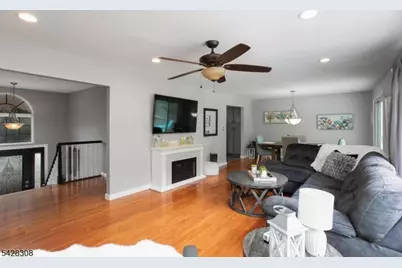 13 Forest Ln, Green Brook Township, NJ 08812 - Photo 11