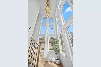 52 Congressional Pkwy, Livingston, NJ 07039 - Photo 3
