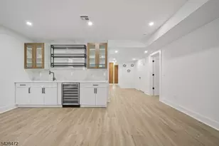 52 Congressional Pkwy, Livingston, NJ 07039 - Photo 43