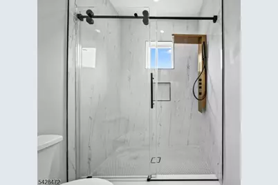52 Congressional Pkwy, Livingston, NJ 07039 - Photo 29