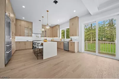 52 Congressional Pkwy, Livingston, NJ 07039 - Photo 11