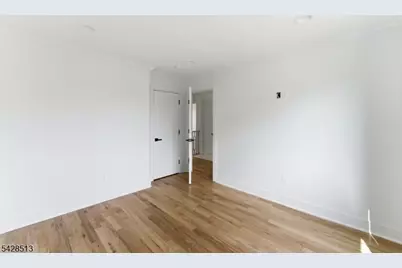 95 Huron Ave, Clifton, NJ 07013 - Photo 25