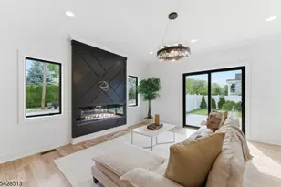 95 Huron Ave, Clifton, NJ 07013 - Photo 9
