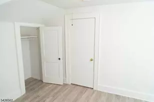 518 Monroe St, Orange, NJ 07050 - Photo 9