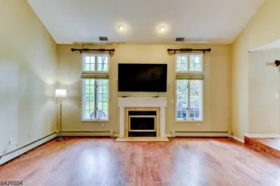 7 Matthew Rd, Wayne, NJ 07470 - Photo 5