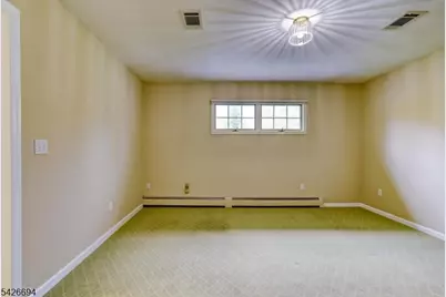 7 Matthew Rd, Wayne, NJ 07470 - Photo 29