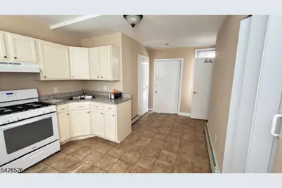321 John St, Harrison, NJ 07029 - Photo 3