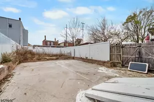 318 S 7th St, Elizabeth, NJ 07202 - Photo 17