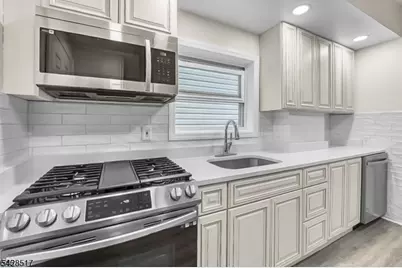 318 S 7th Street #1, Elizabeth, NJ 07202 - Photo 5