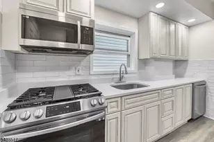 318 S 7th St, Elizabeth, NJ 07202 - Photo 5