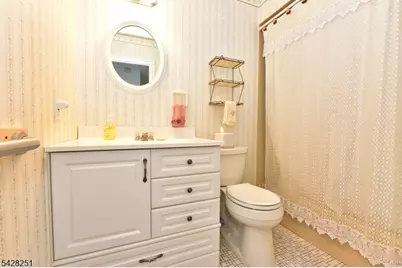9 Parsons Ct, Mahwah, NJ 07430 - Photo 15