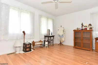 9 Parsons Ct, Mahwah, NJ 07430 - Photo 11