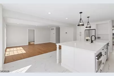 49 Hall Dr, Clark Township, NJ 07066 - Photo 13