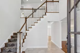 49 Hall Dr, Clark Township, NJ 07066 - Photo 3