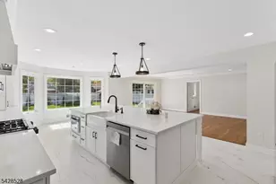 49 Hall Dr, Clark Township, NJ 07066 - Photo 17