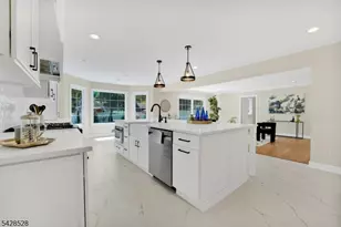 49 Hall Dr, Clark Township, NJ 07066 - Photo 15