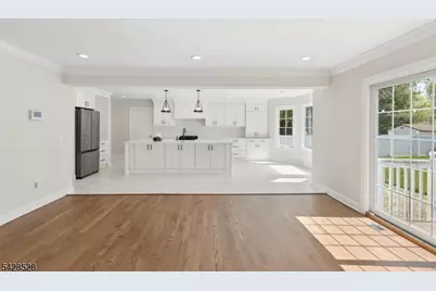 49 Hall Dr, Clark Township, NJ 07066 - Photo 15