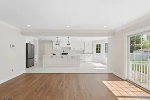 49 Hall Dr, Clark Township, NJ 07066 - Photo 15