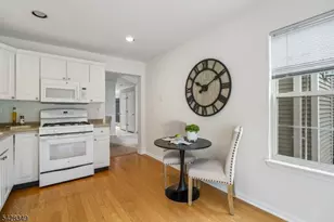 6 Dorchester Dr, Bernards Township, NJ 07920 - Photo 11