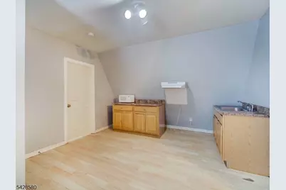 564 Sanford Ave, Newark, NJ 07106 - Photo 19