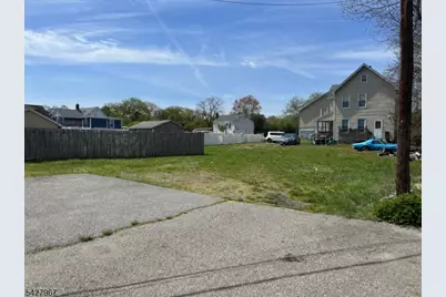 901 Ringwood Ave, Wanaque, NJ 07420 - Photo 3