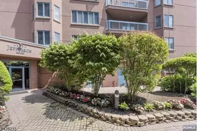406 Jefferson Court #PH6, Edgewater, NJ 07020 - Photo 19