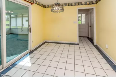 19 Floral Rd, Raritan Township, NJ 08822 - Photo 11