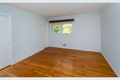 19 Floral Rd, Raritan Township, NJ 08822 - Photo 21