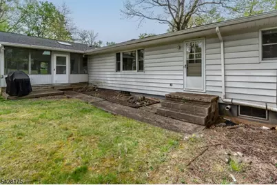 19 Floral Rd, Raritan Township, NJ 08822 - Photo 31