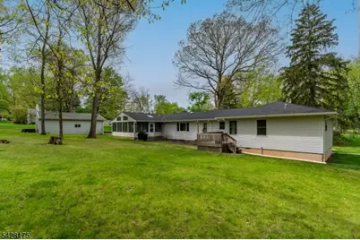 19 Floral Rd, Raritan Township, NJ 08822 - Photo 33