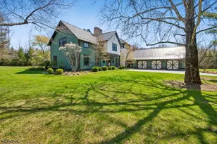 89 Mosle Rd, Peapack Gladstone Boro, NJ 07931 - Photo 3