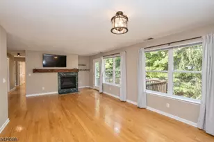 4 Eagles Nest Ln, Hardyston Township, NJ 07419 - Photo 5