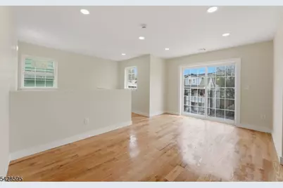 271 Schley St, Newark, NJ 07112 - Photo 23