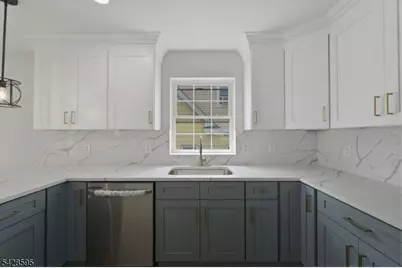 271 Schley St, Newark, NJ 07112 - Photo 29