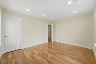 271 Schley St, Newark, NJ 07112 - Photo 37