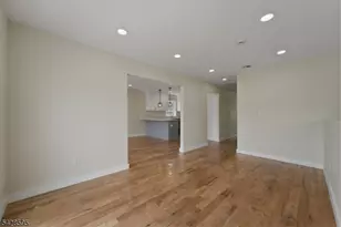 271 Schley St, Newark, NJ 07112 - Photo 21